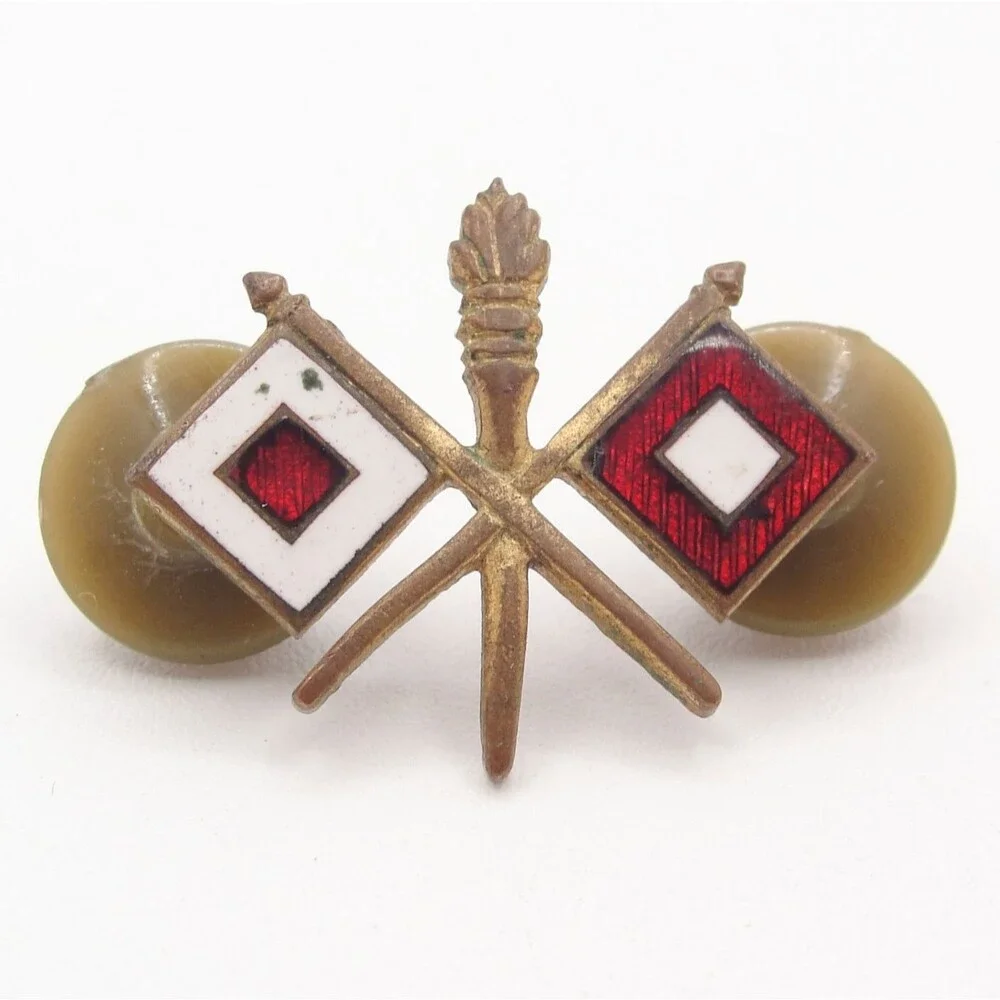 WWII US Army Signal Corps Officers Branch Lapel & Garrison Cap Insignia Device